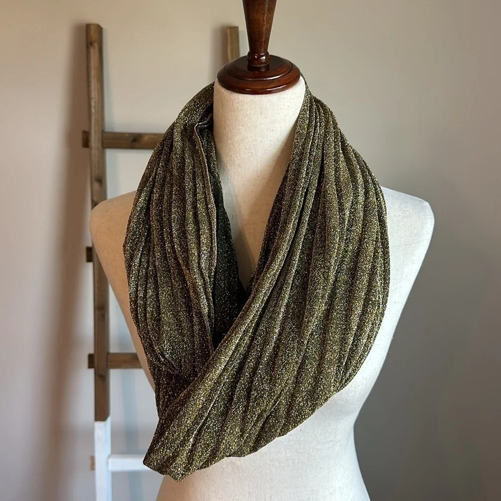 Apt. 9 Gold Infinity Scarf Excellent Used Condition